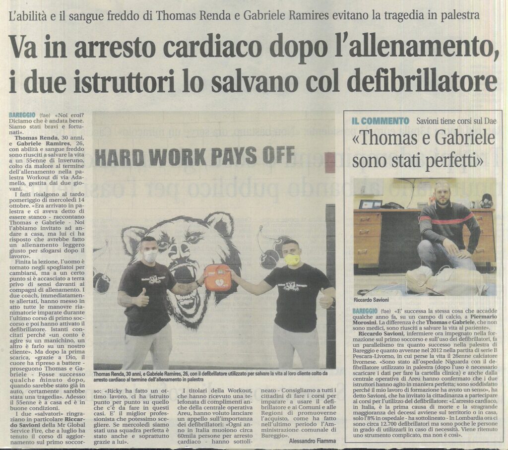 Articolo di giornale: due istruttori salvano con il defibrillatore un uomo in arresto cardiaco dopo l'allenamento